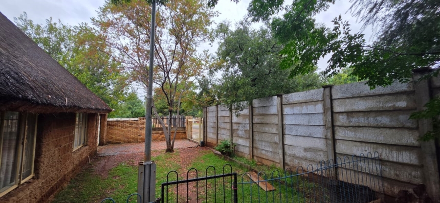 5 Bedroom Property for Sale in Stilfontein North West